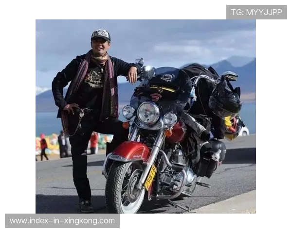 单霁翔带队骑行太行一号公路 70岁化身不老骑士挑战极限之旅 单霁翔带队骑行太行一号公路 70岁化身不老骑士挑战极限之旅