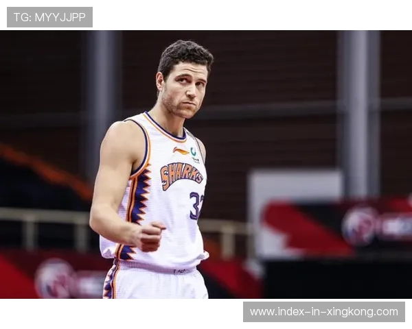 爵士队士气高昂,冲击季后赛席位,爵士队季后赛名单 爵士队士气高昂,冲击季后赛席位,爵士队季后赛名单