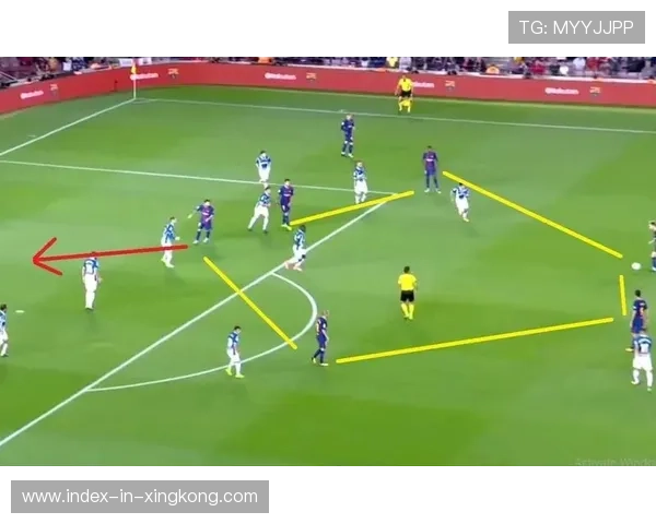 足球一脚挑传切开防线：完美瞬间的战术艺术