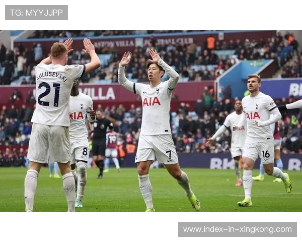 热刺反击全面升级，孙兴慜高速奔袭撕裂两侧空间